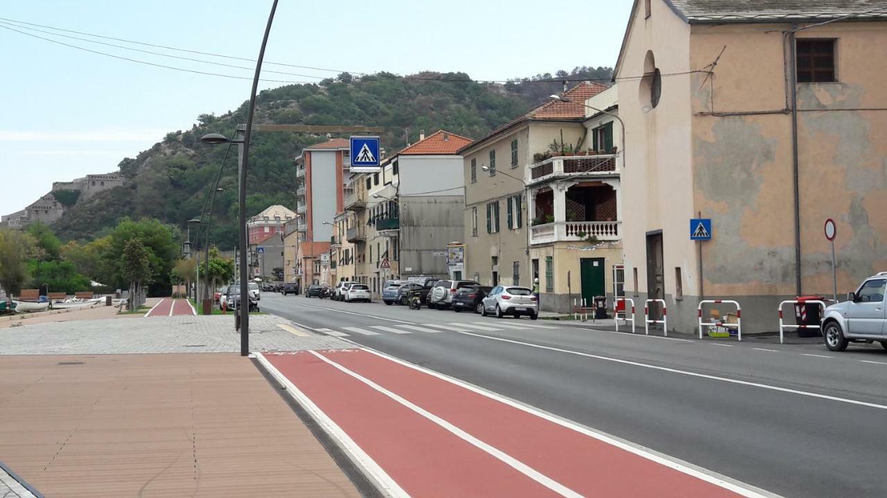 Residenza Lux Fronte Mare Lejlighed Vado Ligure Eksteriør billede